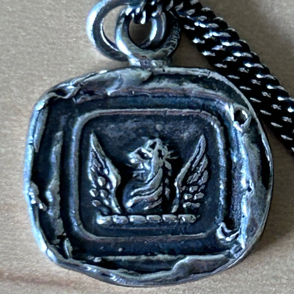 Pyrrha necklace (lion with wings)